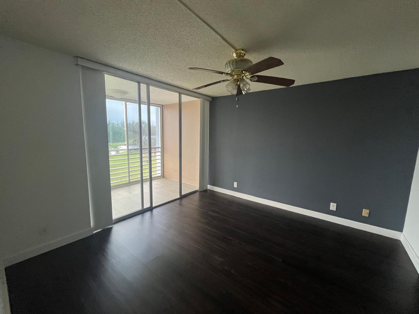 LIVE OAK CONDO ELEVEN - Residential Lease