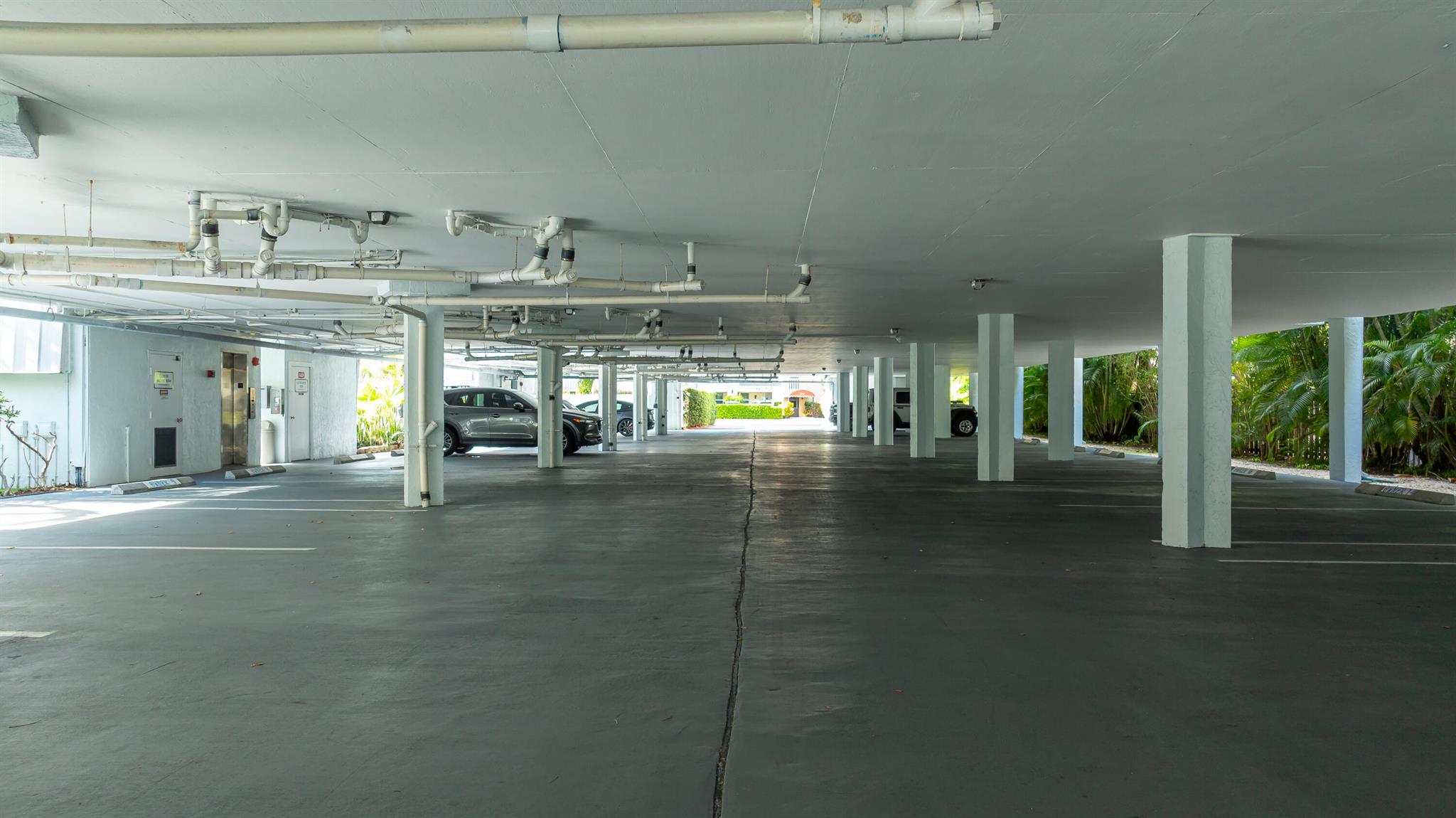 LEMANS CONDOMINIUM - Residential Lease