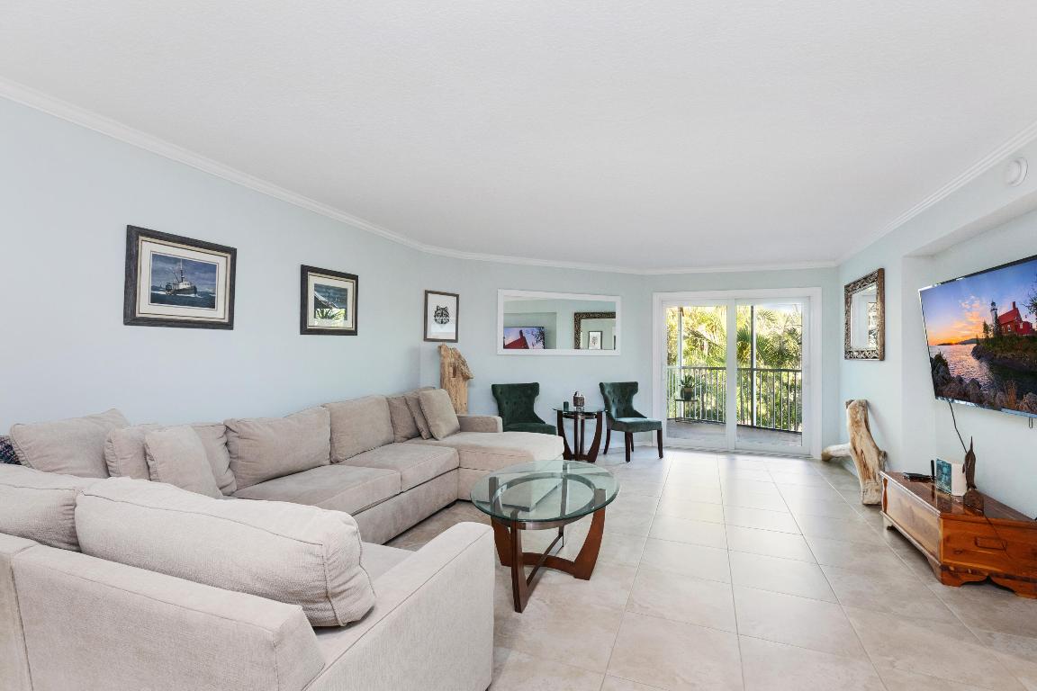 LEMANS CONDOMINIUM - Residential Lease