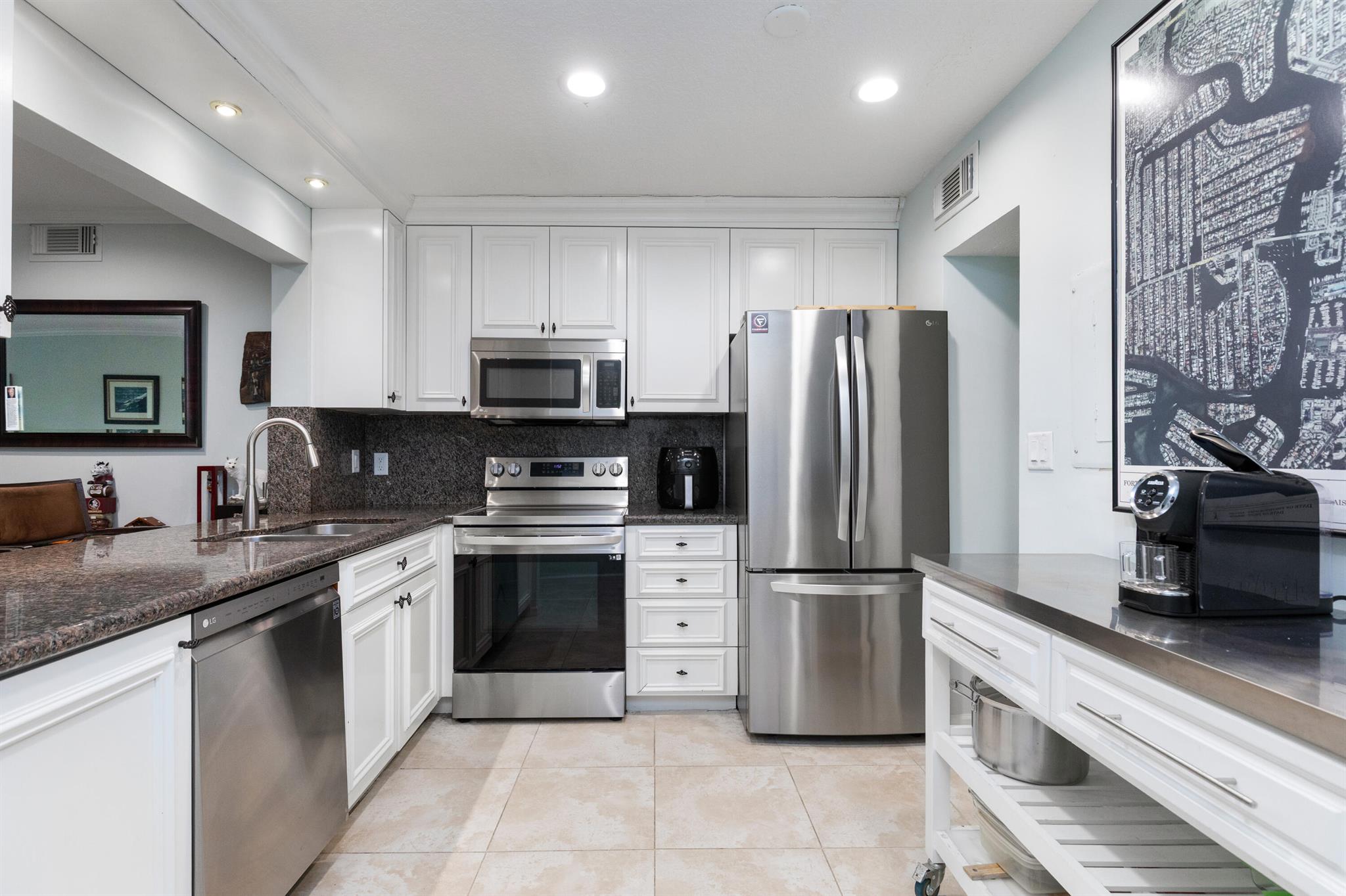 LEMANS CONDOMINIUM - Residential Lease