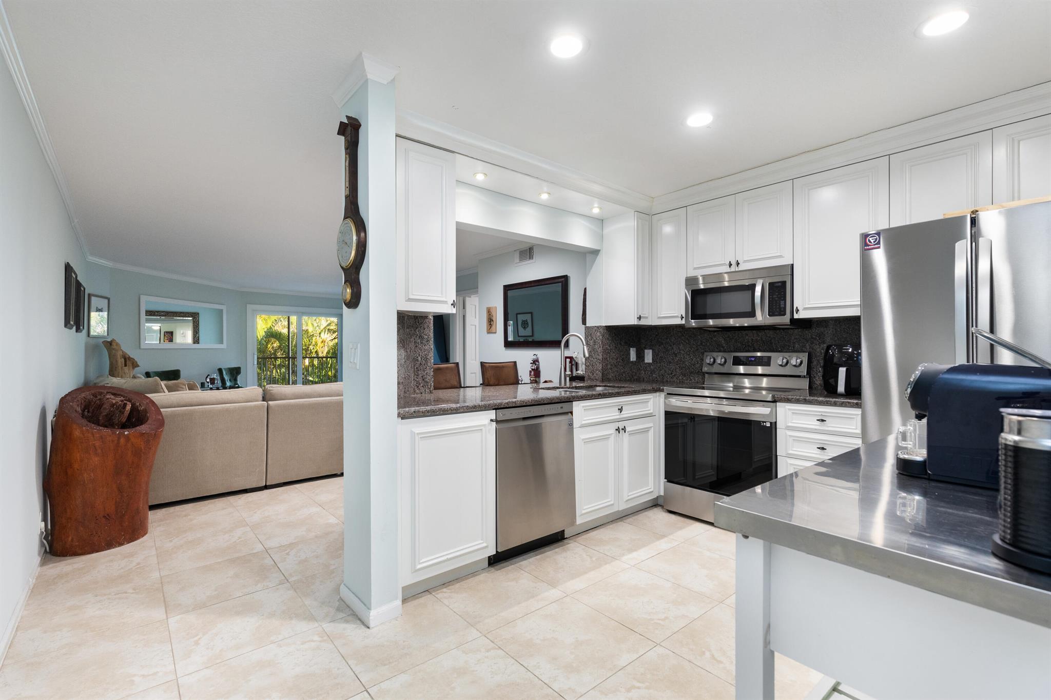 LEMANS CONDOMINIUM - Residential Lease