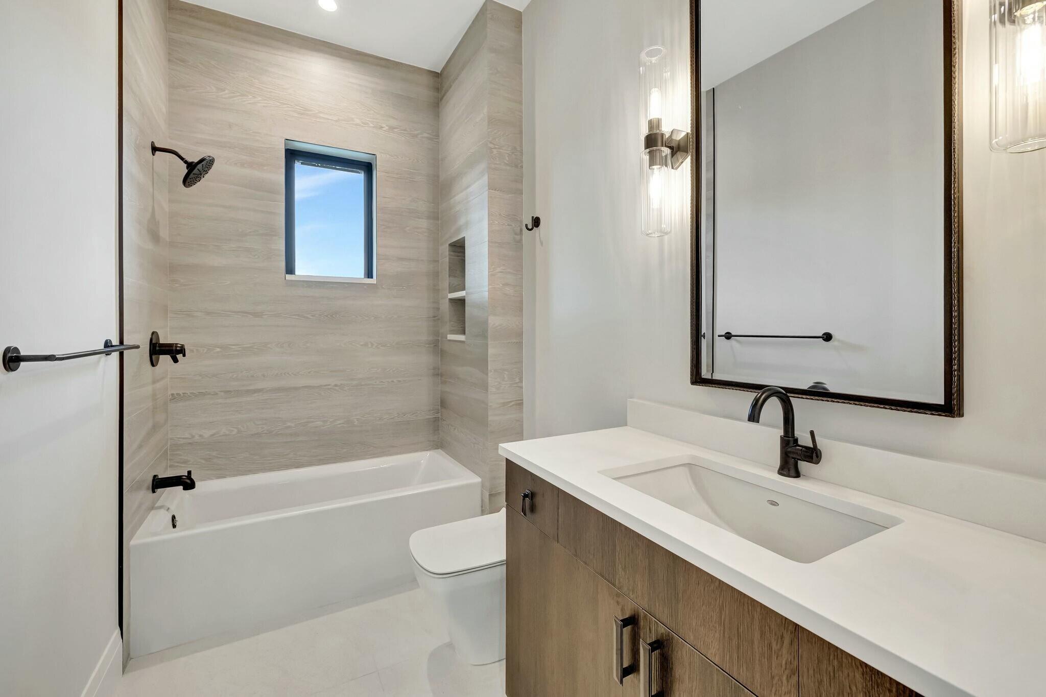 Grace's Manor - Residential