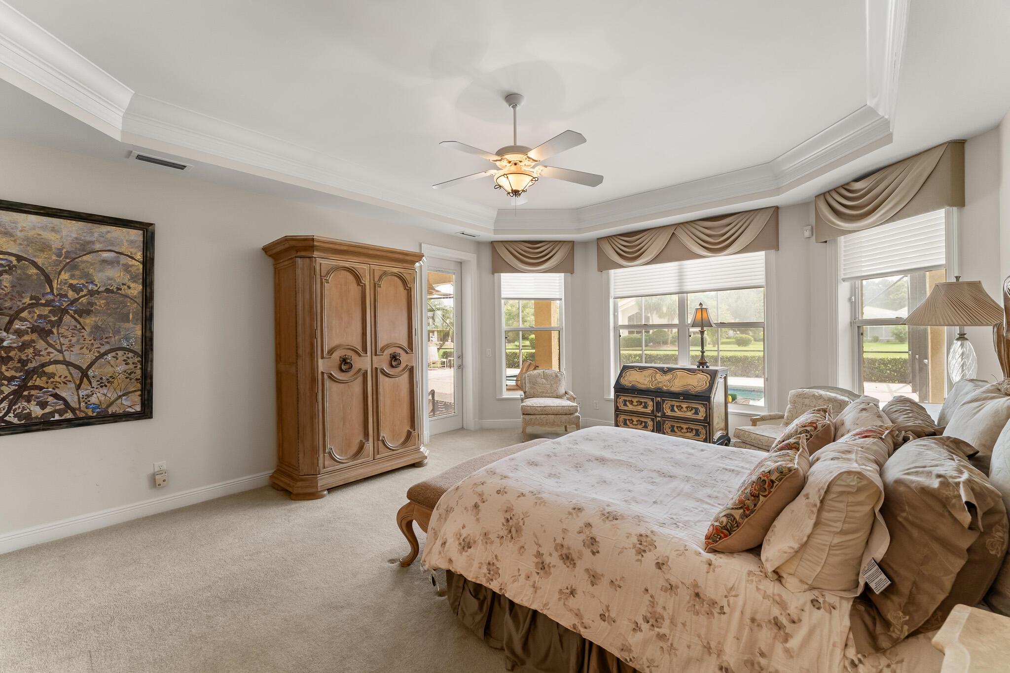 COUNTRY CLUB ESTATES - Residential