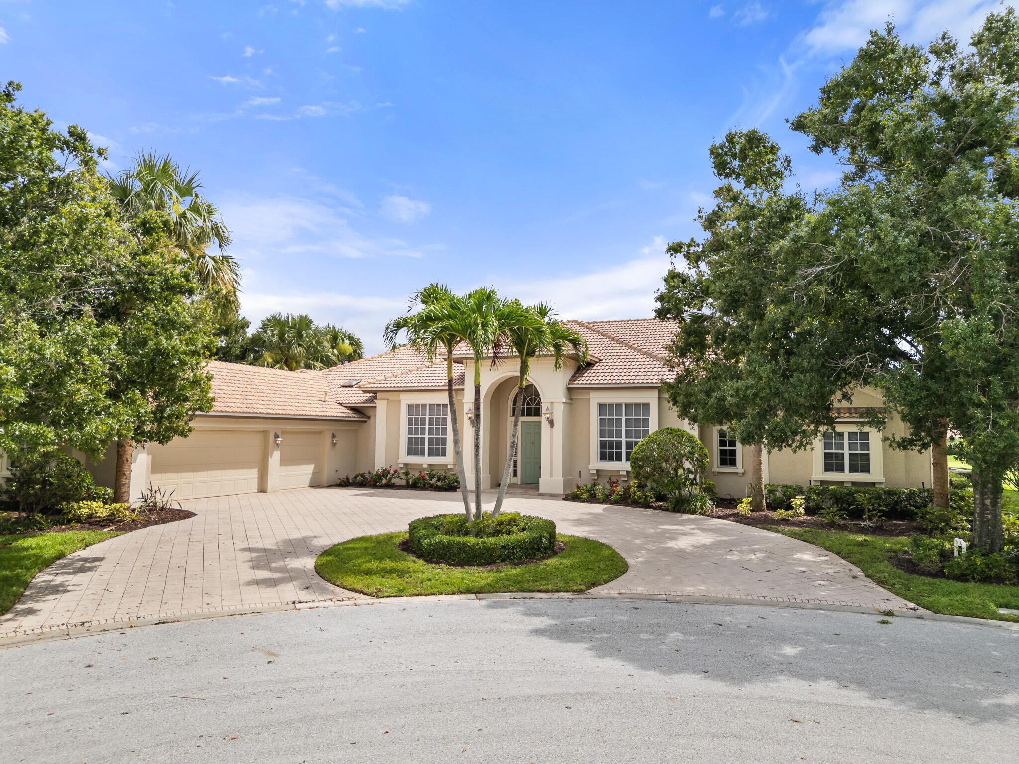 COUNTRY CLUB ESTATES - Residential