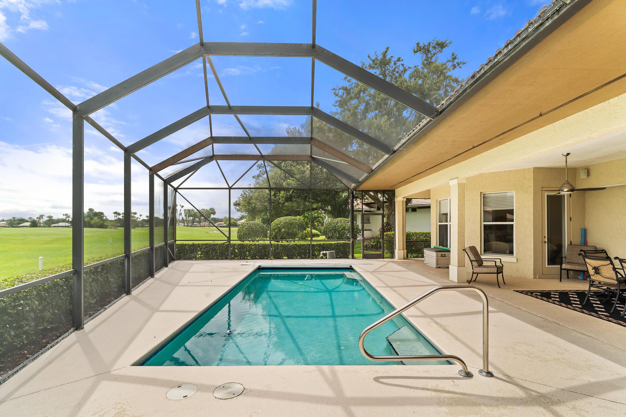 COUNTRY CLUB ESTATES - Residential