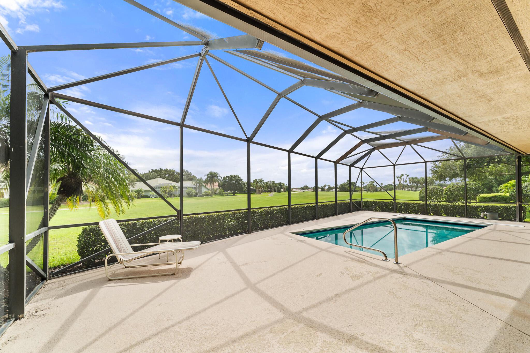 COUNTRY CLUB ESTATES - Residential