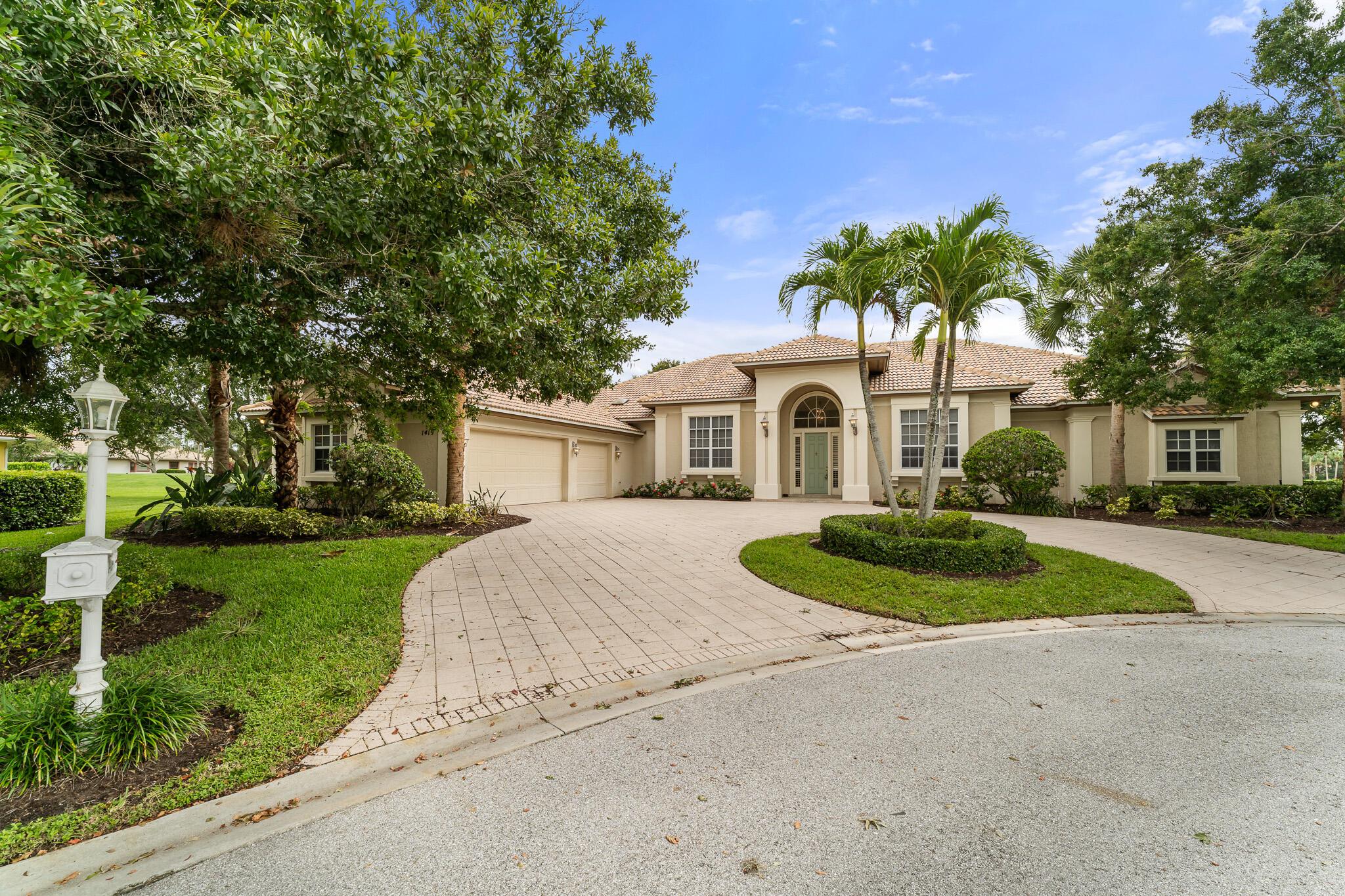 COUNTRY CLUB ESTATES - Residential