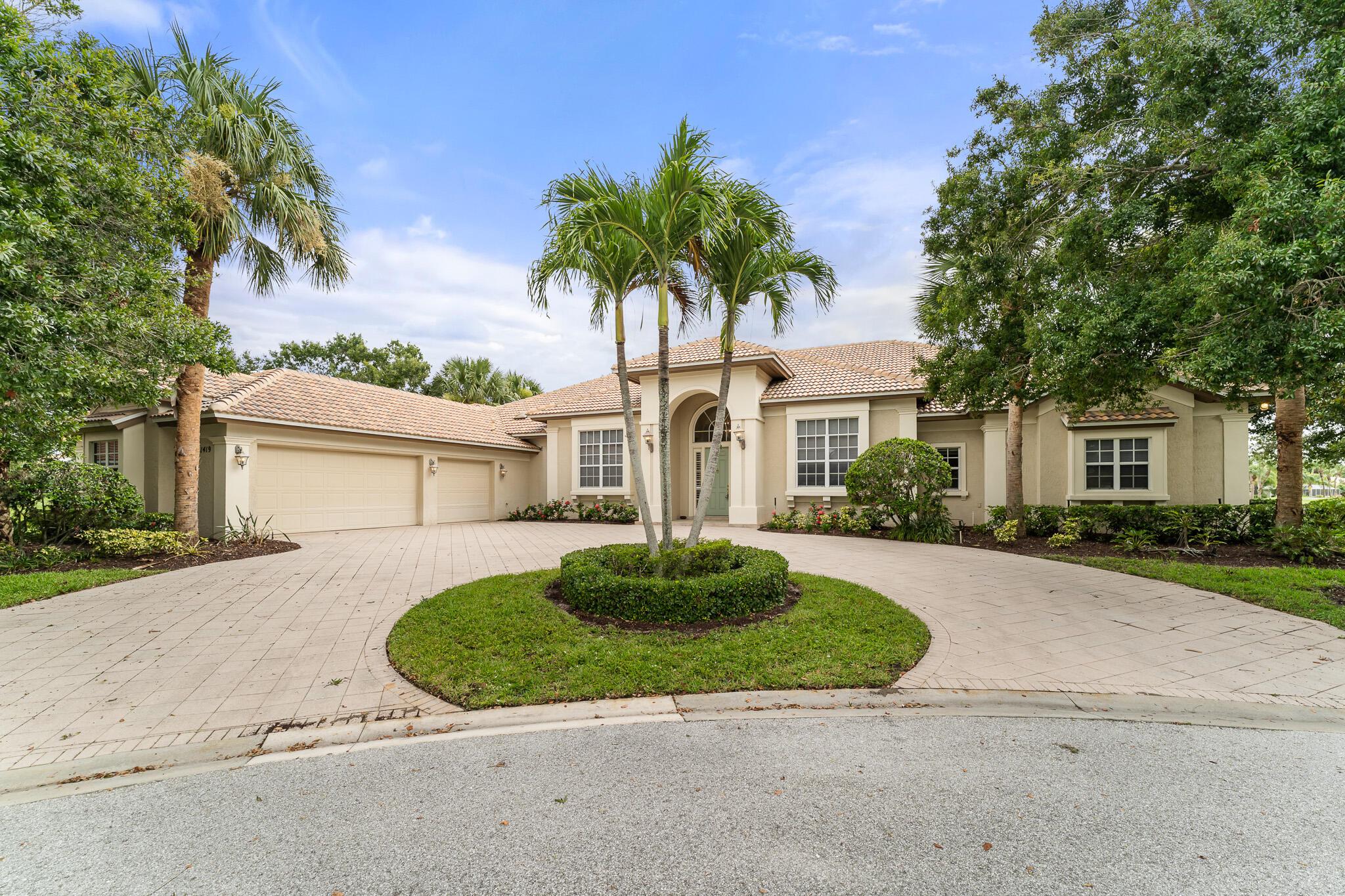 COUNTRY CLUB ESTATES - Residential