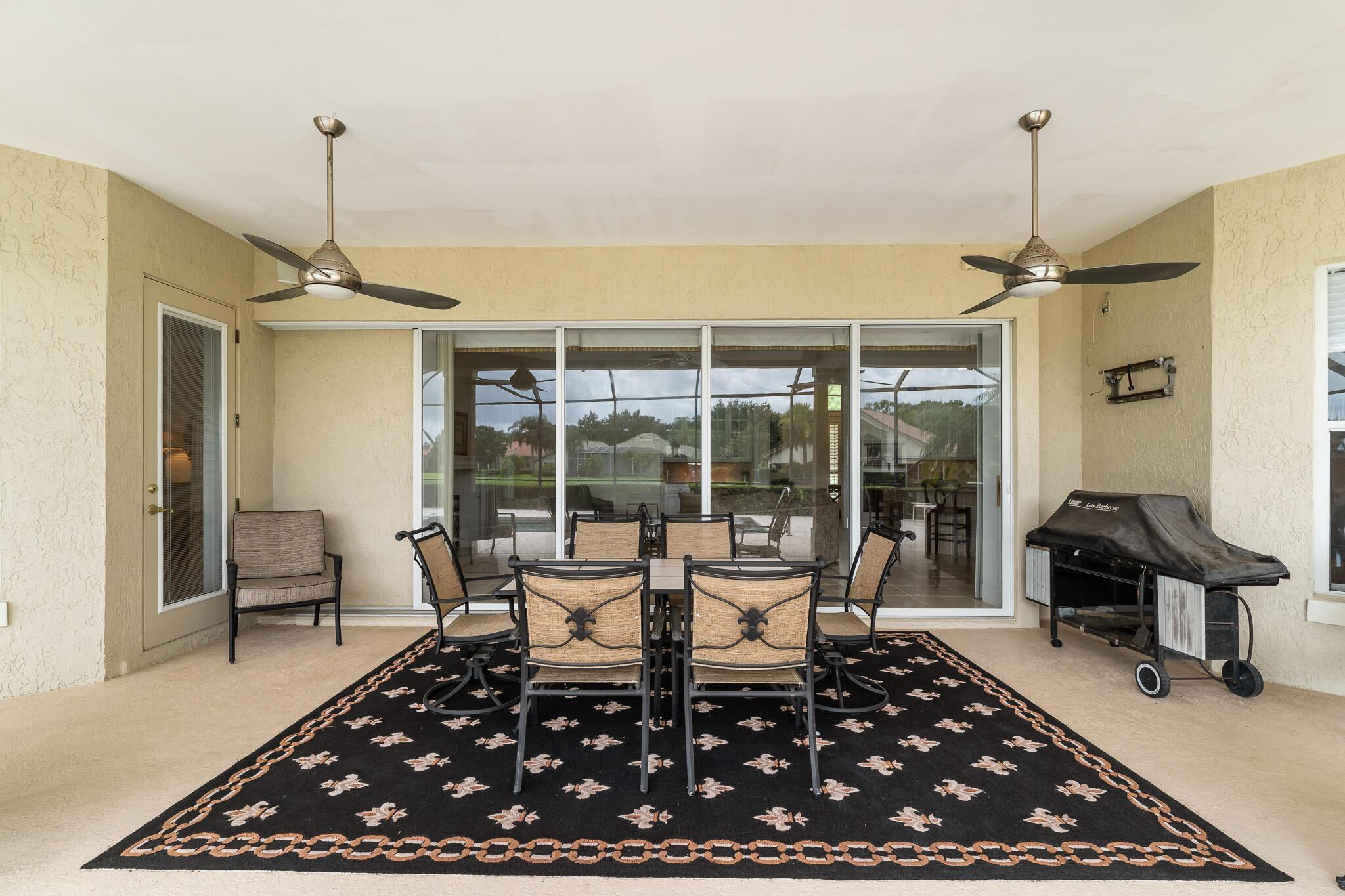 COUNTRY CLUB ESTATES - Residential
