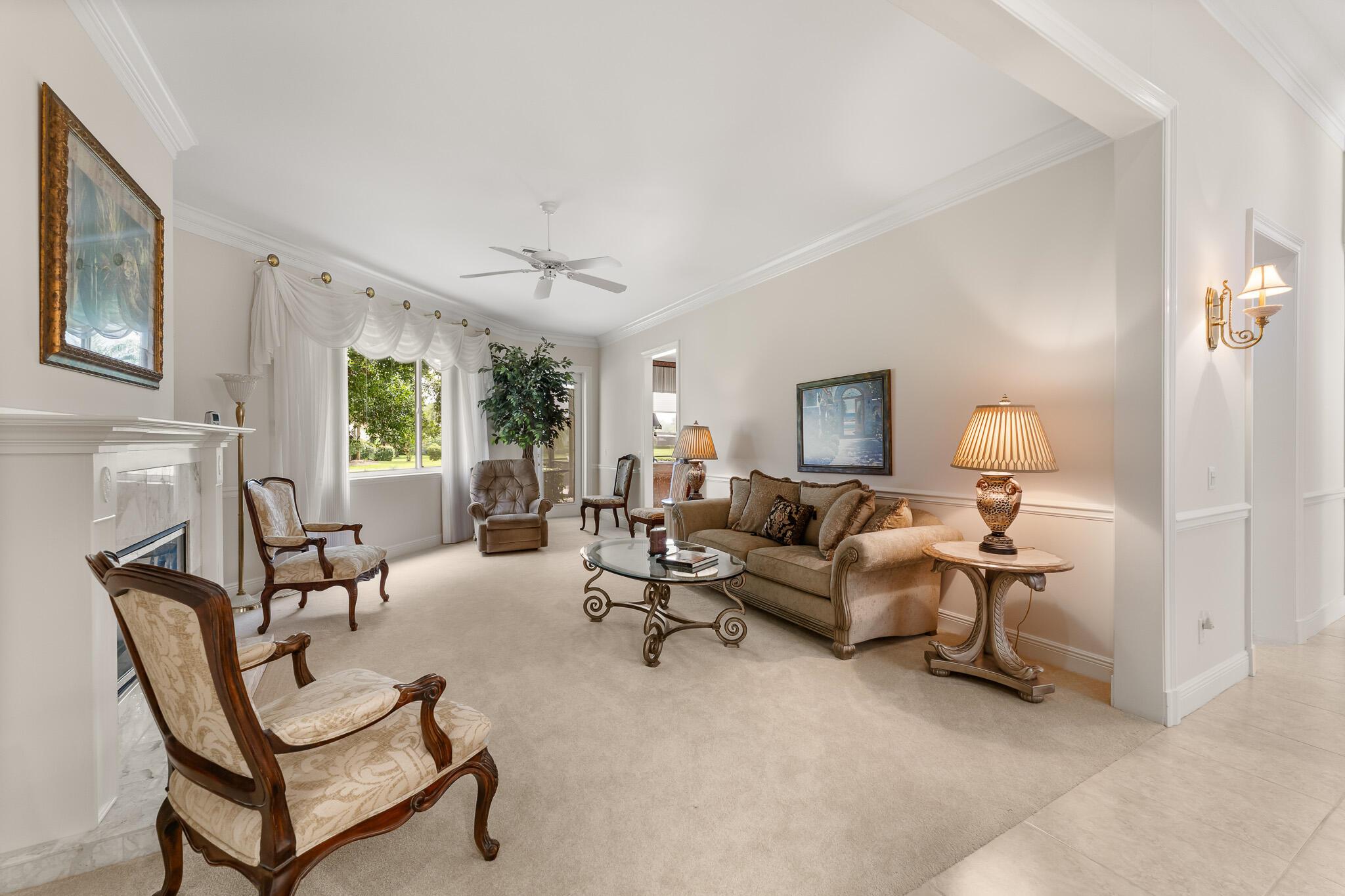 COUNTRY CLUB ESTATES - Residential