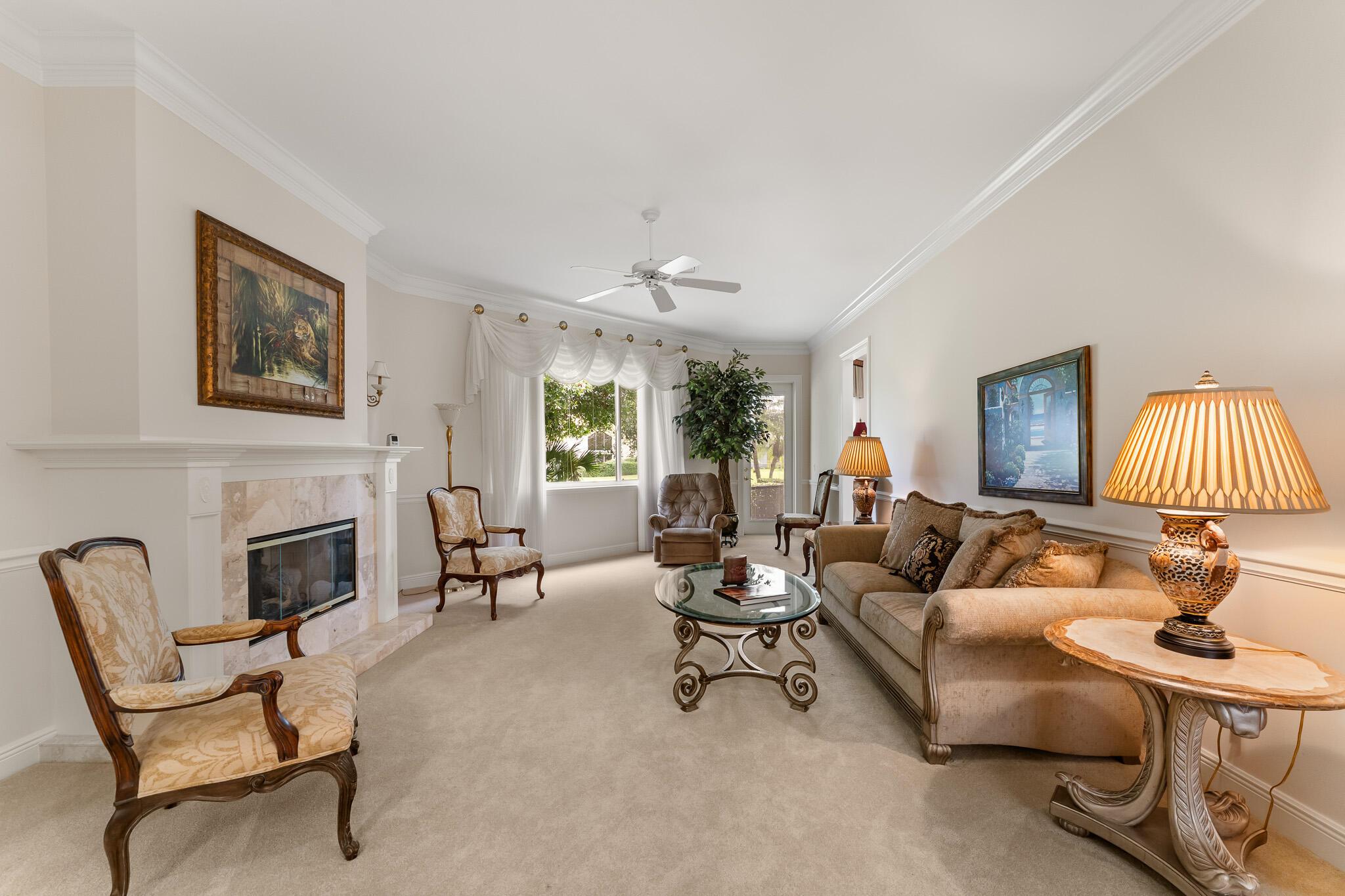 COUNTRY CLUB ESTATES - Residential