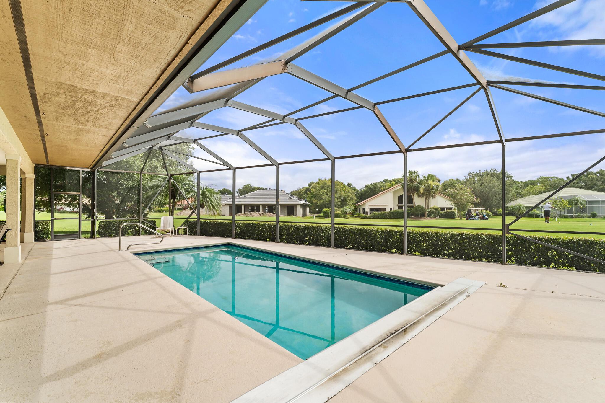 COUNTRY CLUB ESTATES - Residential