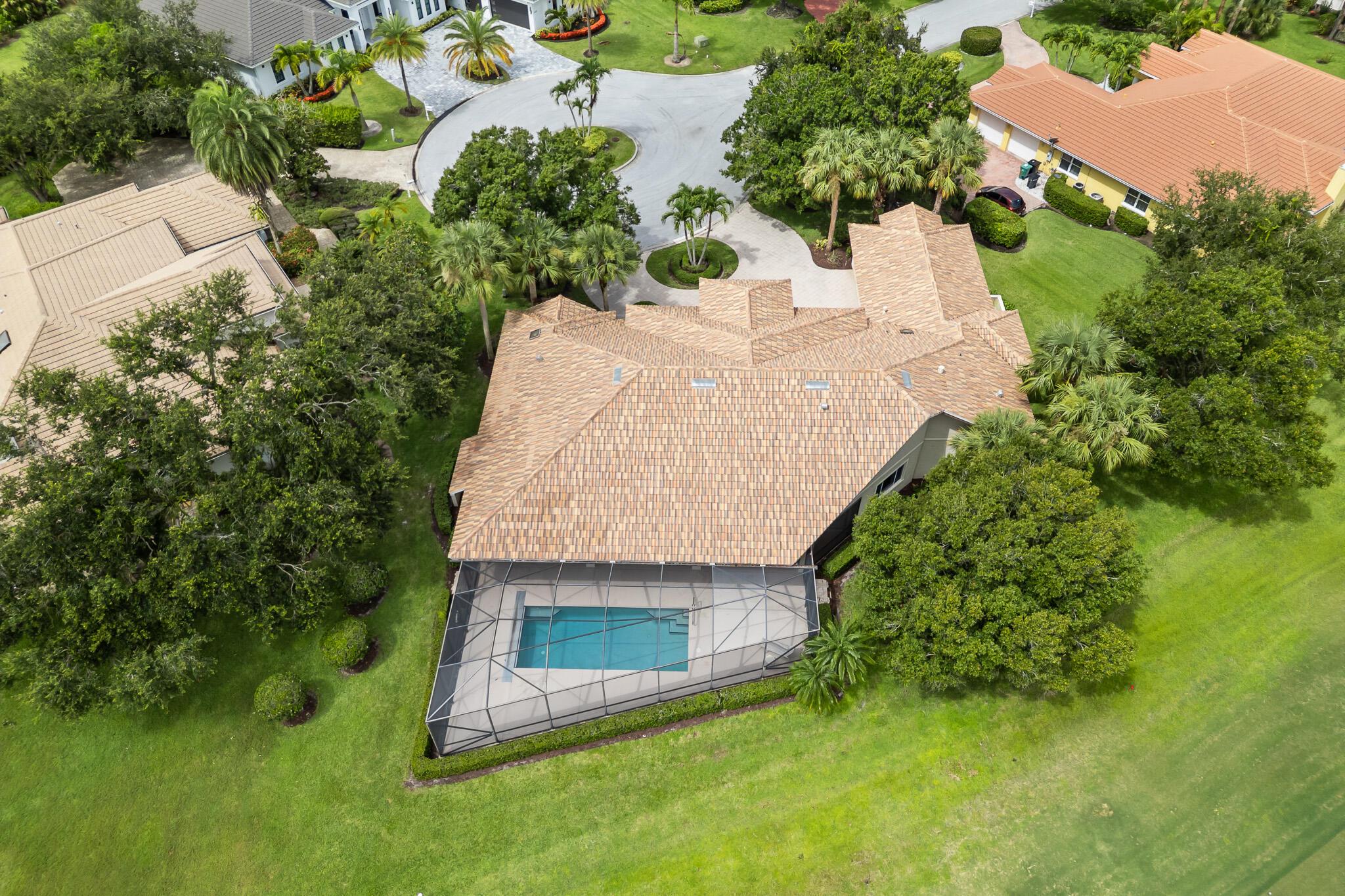 COUNTRY CLUB ESTATES - Residential