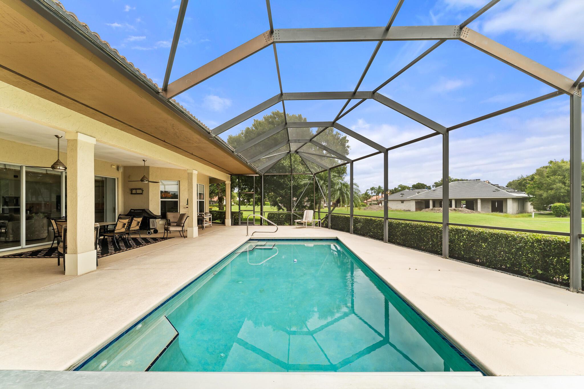 COUNTRY CLUB ESTATES - Residential