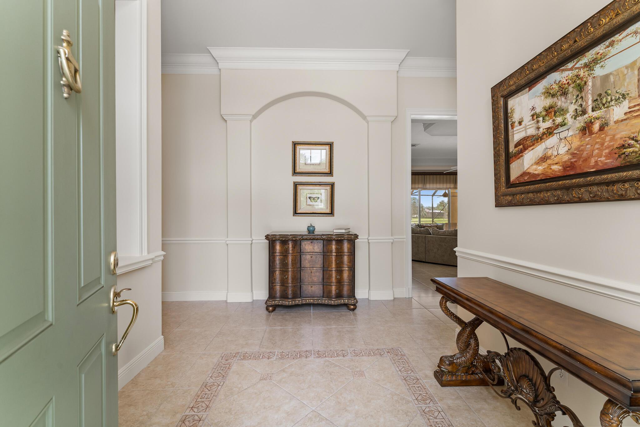 COUNTRY CLUB ESTATES - Residential