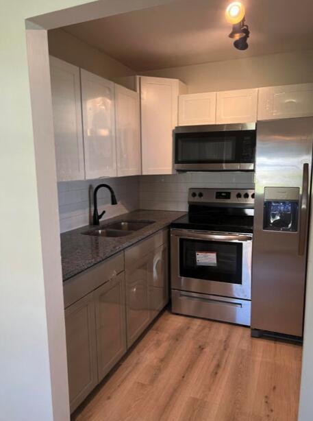 152 Easthampton G