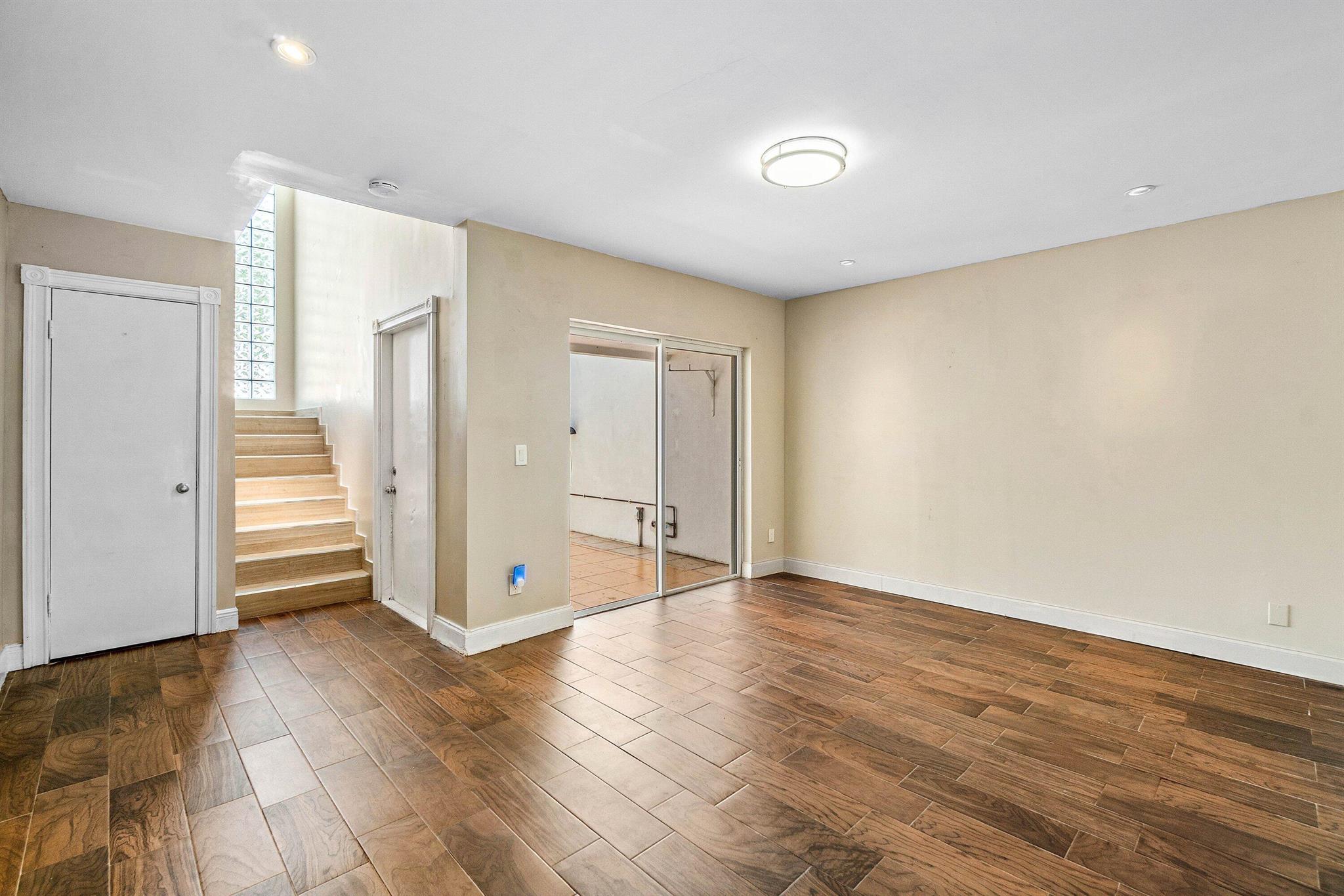 PARK PLACE TOWNHOMES - Residential Lease