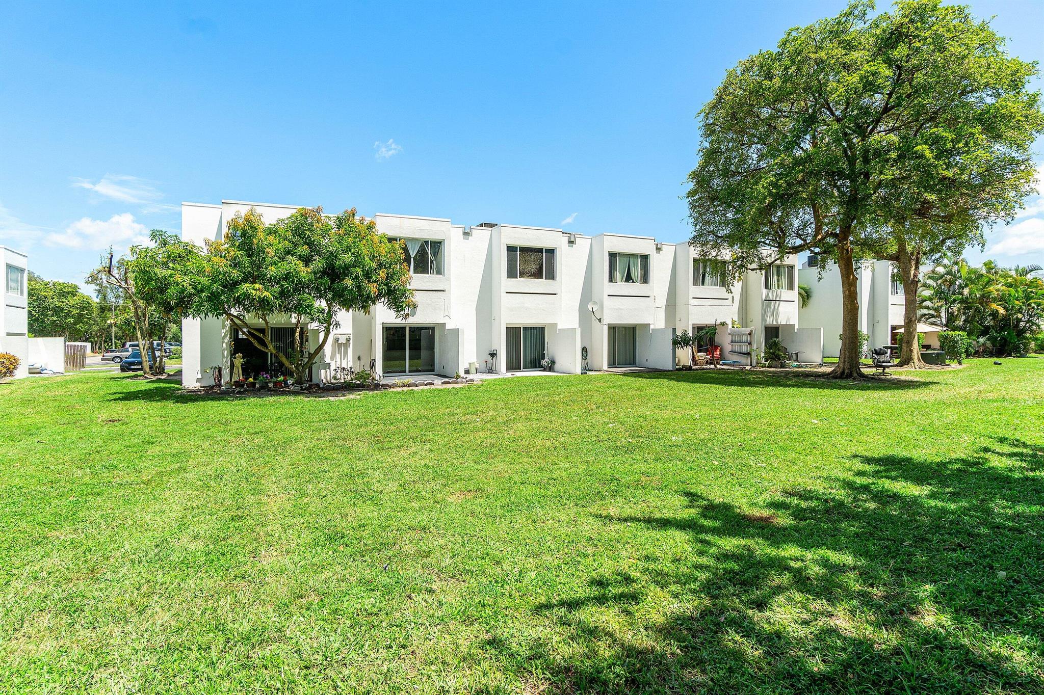 PARK PLACE TOWNHOMES - Residential Lease