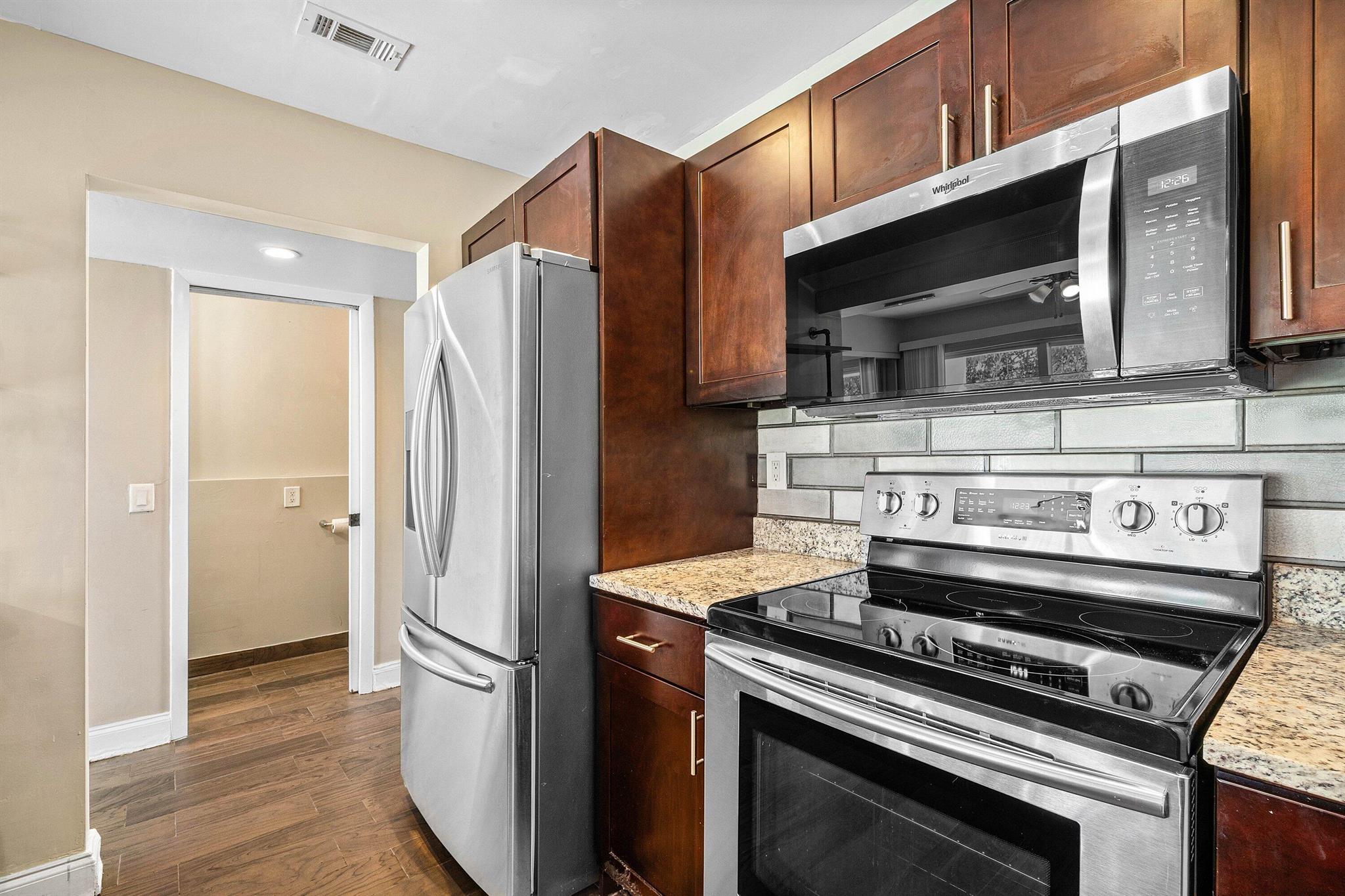 PARK PLACE TOWNHOMES - Residential Lease