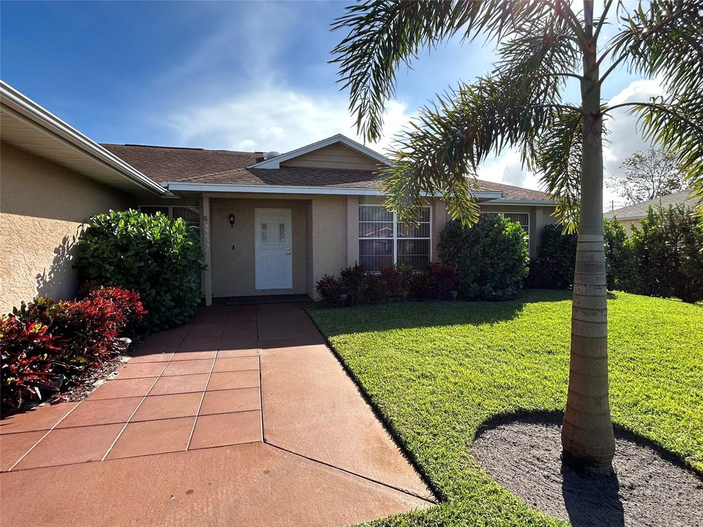 Photo of 2232 SE Longhorn Avenue, Port Saint Lucie, FL 34952 (MLS # F10507683)