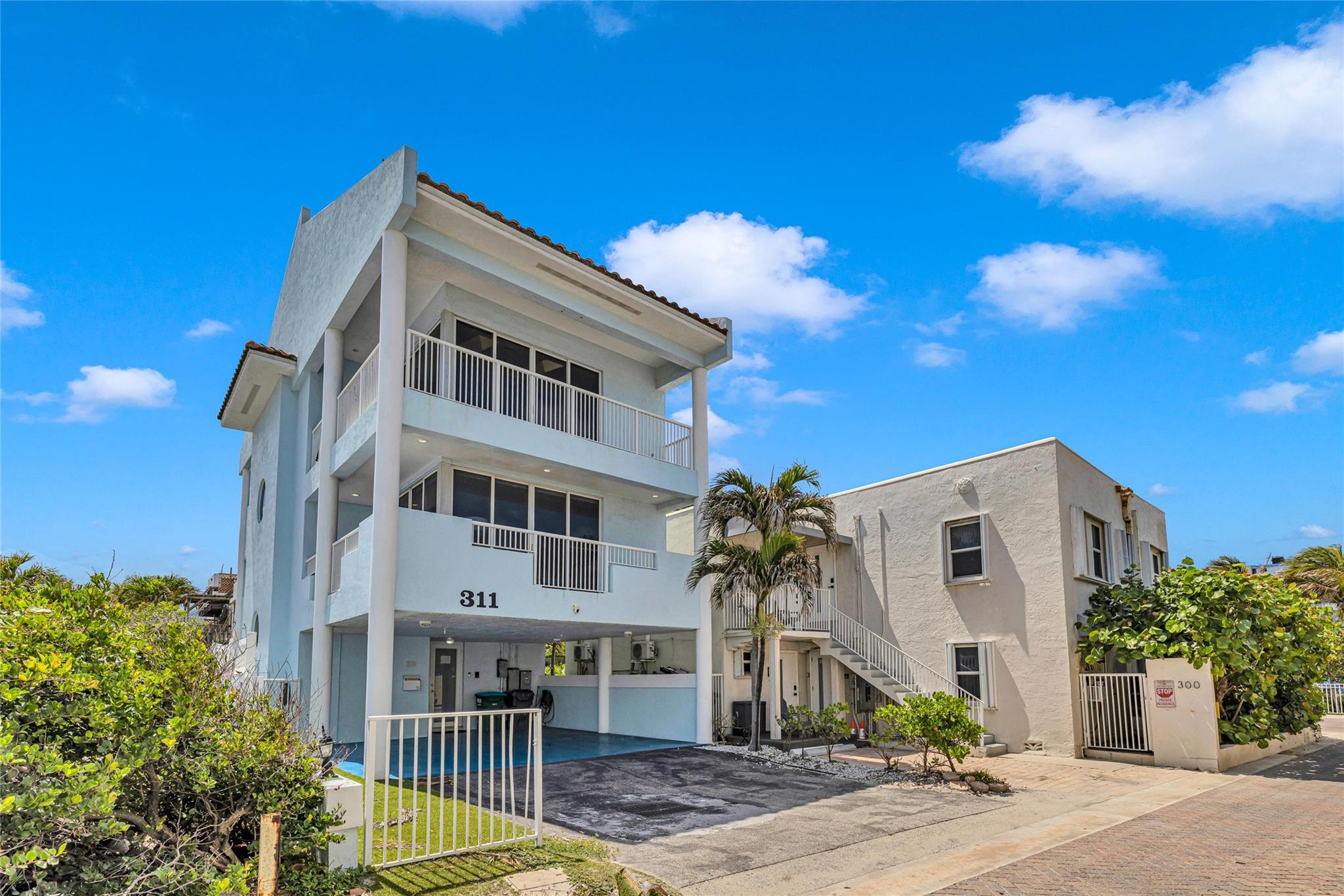 311 N Surf Rd