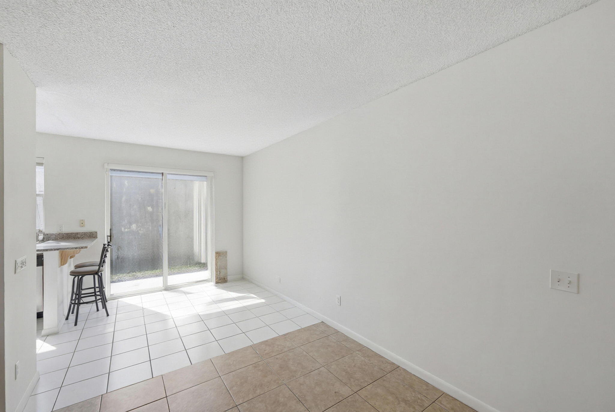 LAWRENCE GROVE 1 - Residential Lease