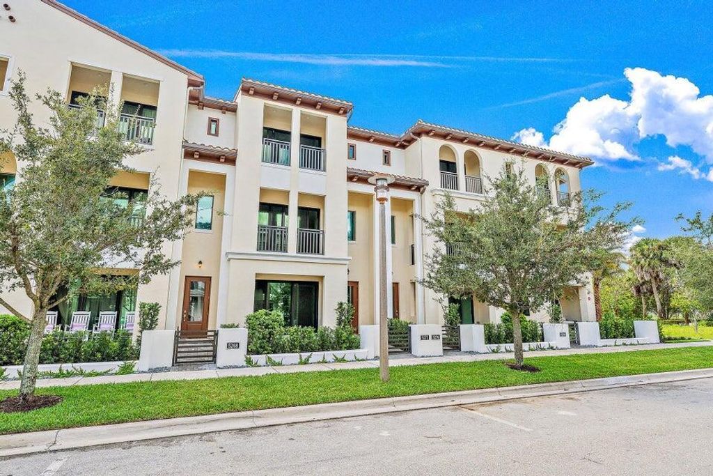 Photo of 5272 Beckman Terrace, Palm Beach Gardens, FL 33418 (MLS # R11023969)