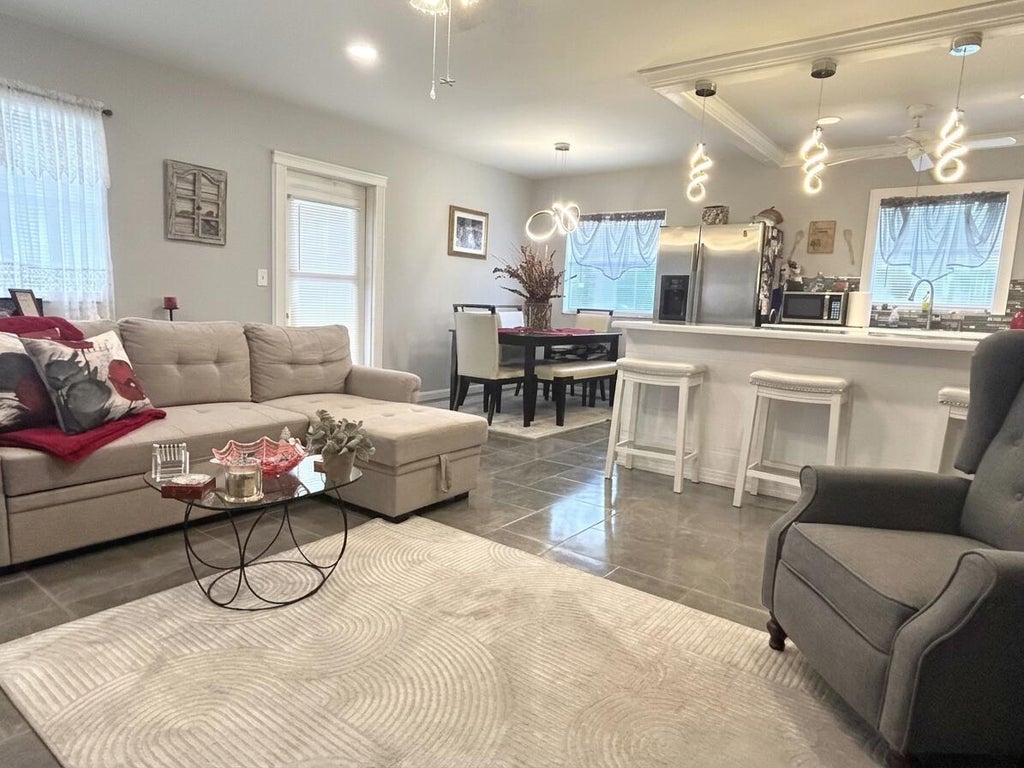 Photo of 233 SEVILLE J Boulevard, Delray Beach, FL 33484 (MLS # B26092447)