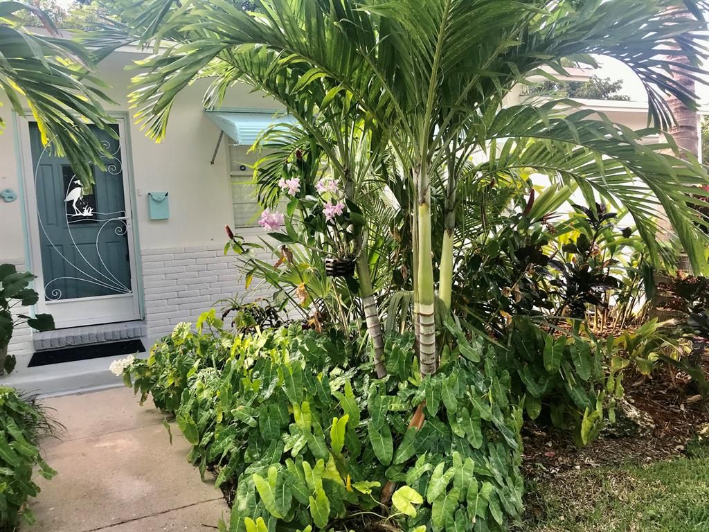 Photo of 508 Captains Rd, North Palm Beach, FL 33408 (MLS # R10890462)