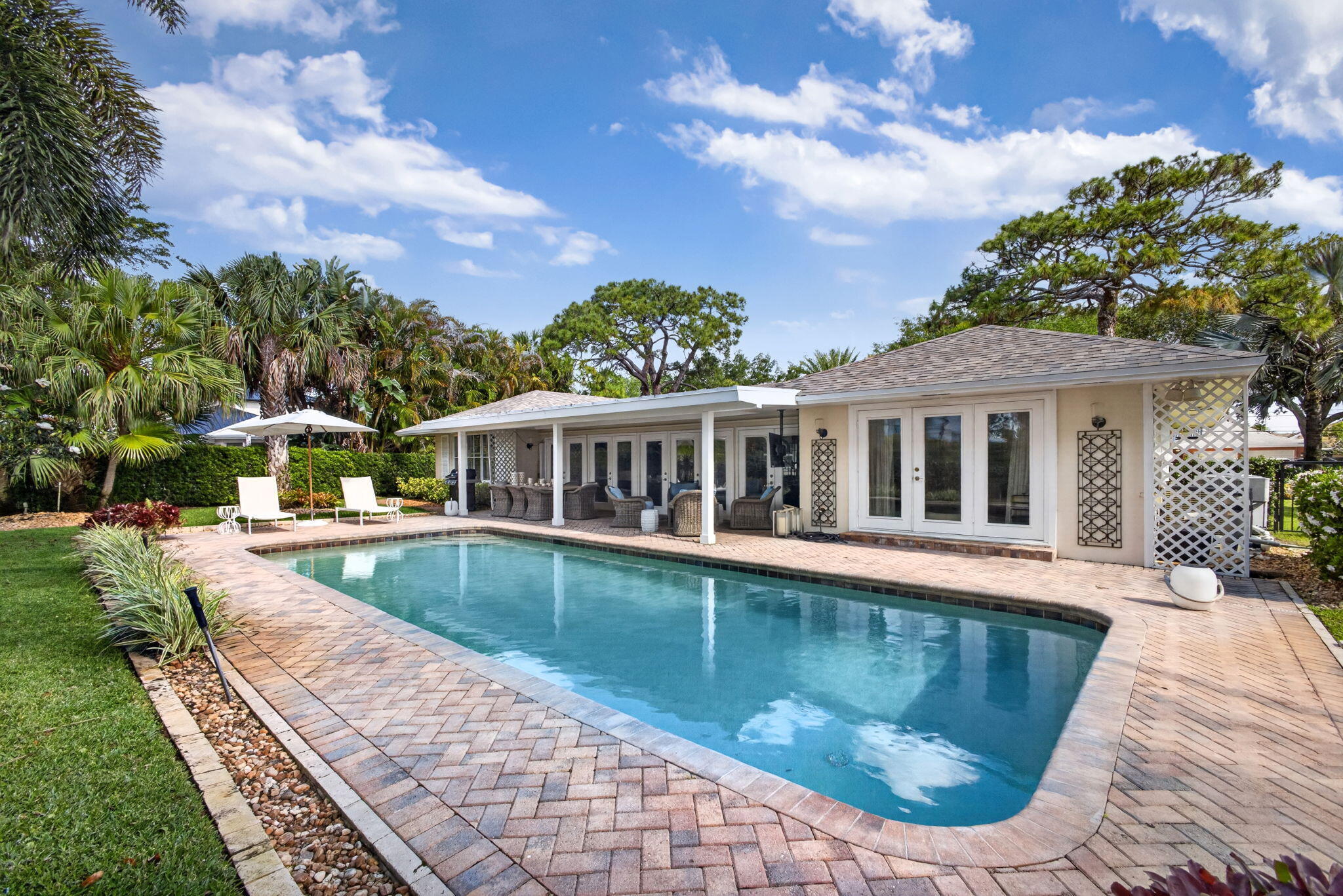 Tequesta Country Club - Residential