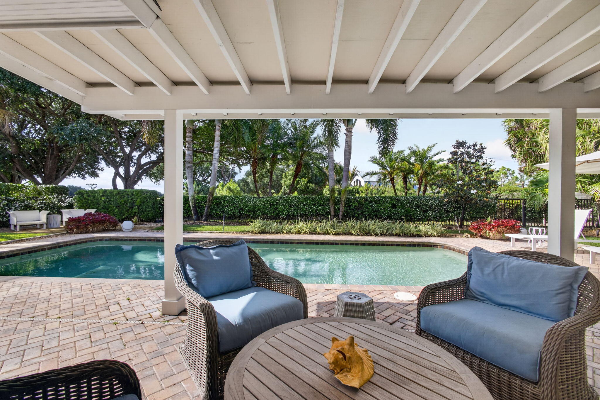 Tequesta Country Club - Residential