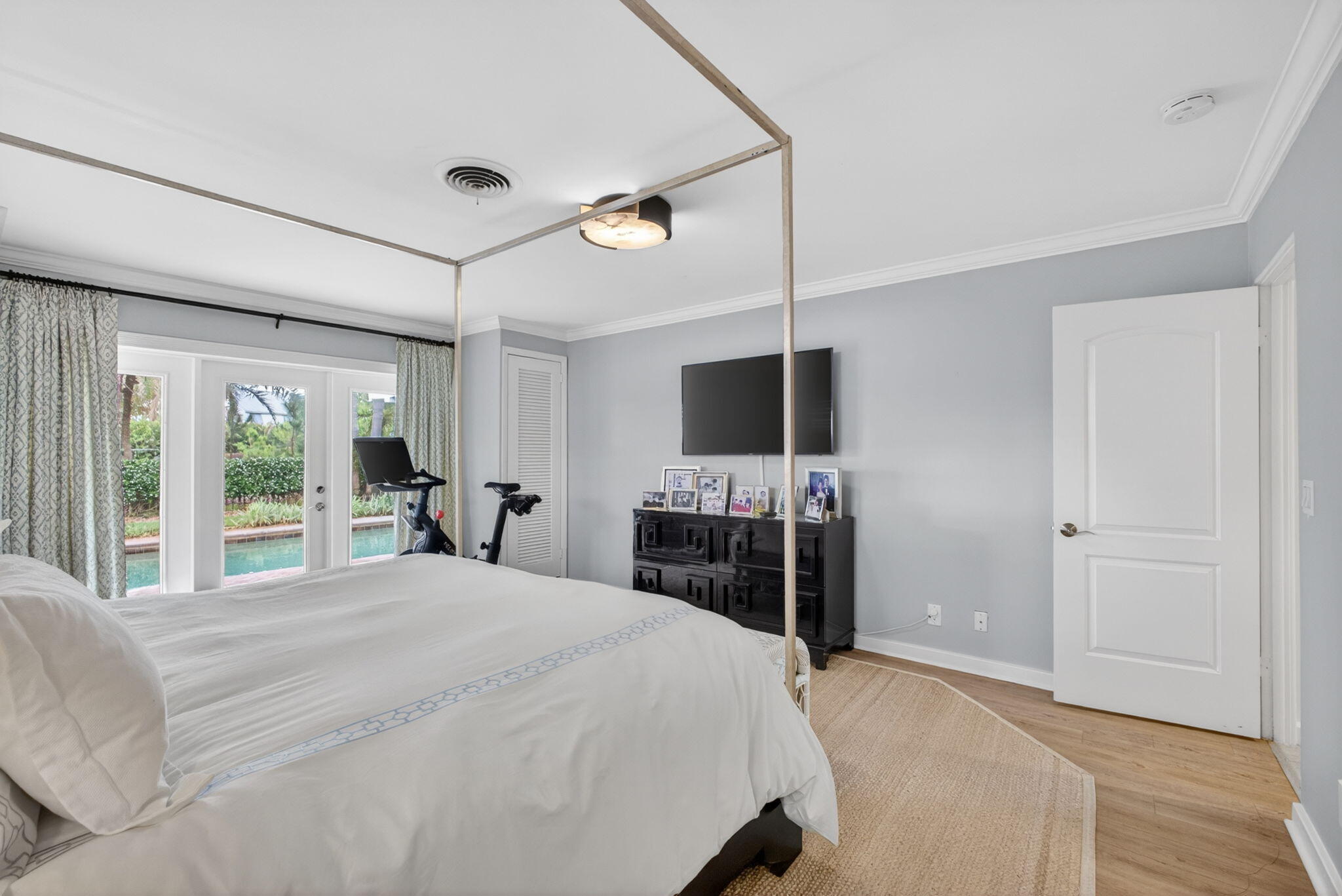 Tequesta Country Club - Residential