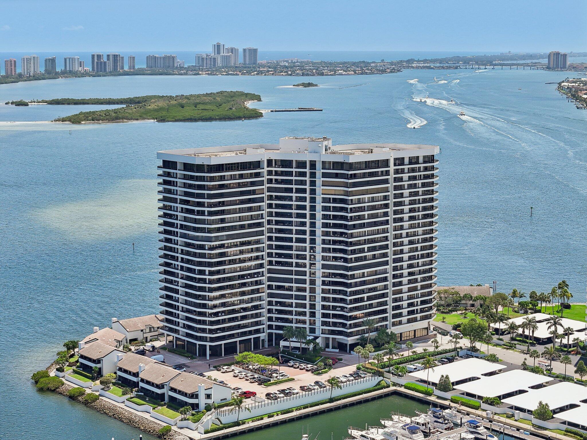OLD PORT COVE LAKE POINT TOWER CONDO - Residential