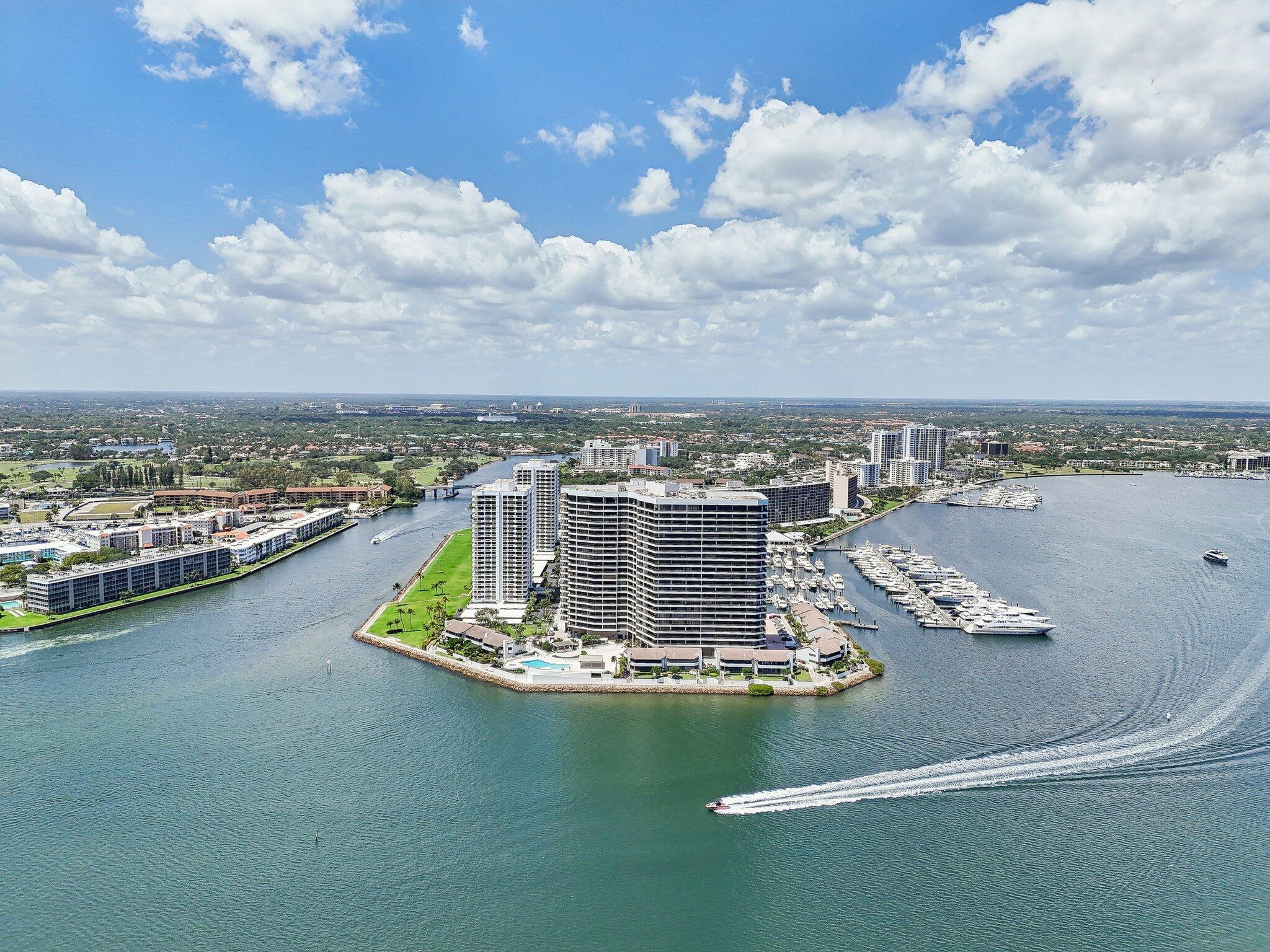 OLD PORT COVE LAKE POINT TOWER CONDO - Residential