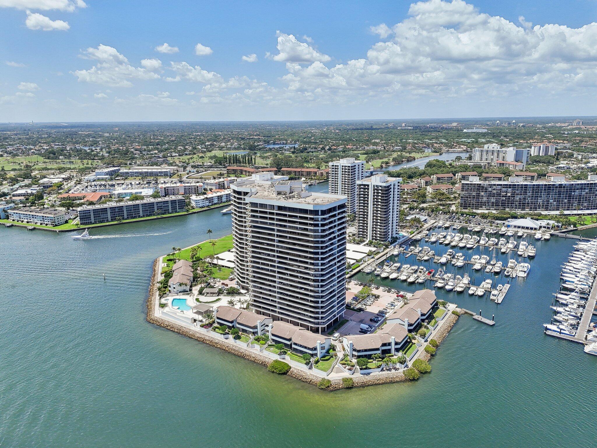 OLD PORT COVE LAKE POINT TOWER CONDO - Residential