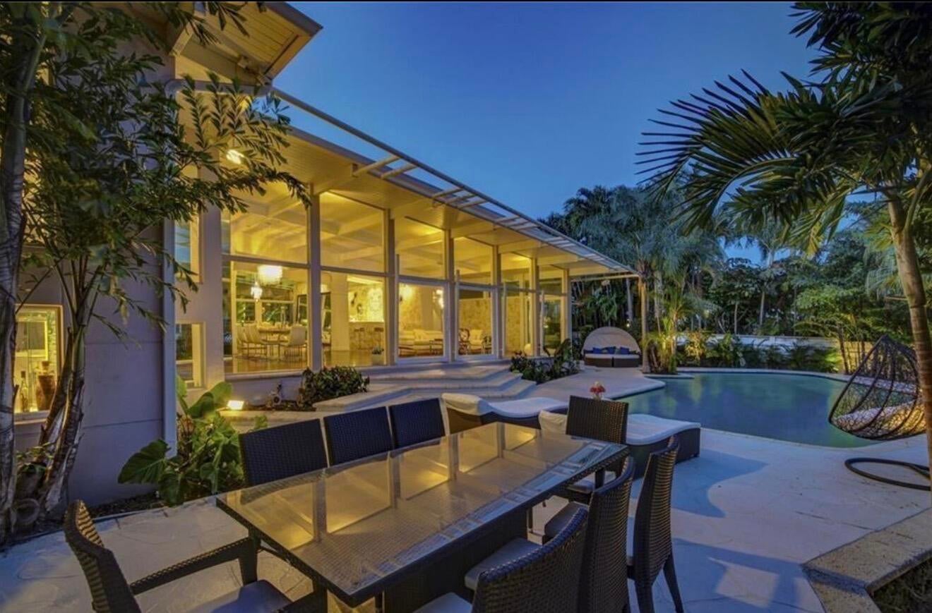 28 PELICAN Drive