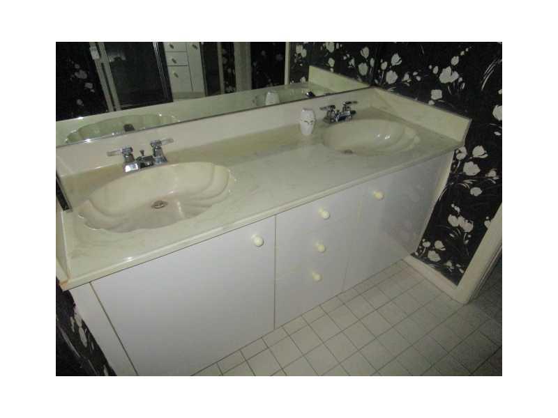 FAIRFAX - Residential