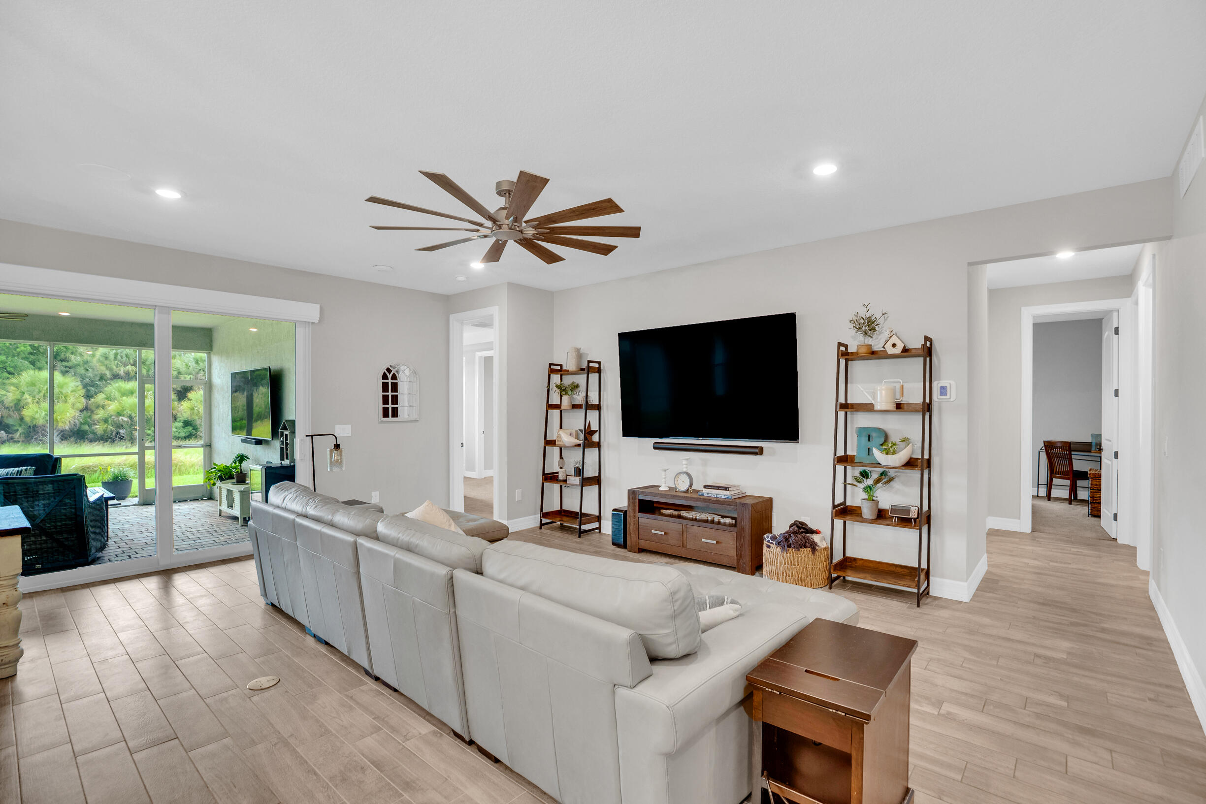 PULTE AT TRADITION PHASE 1 - Residential