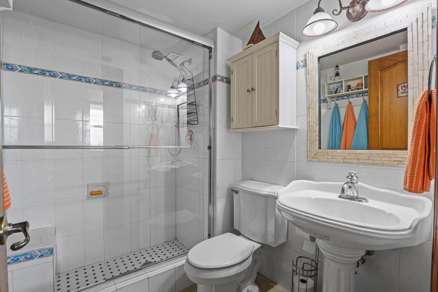 OCEANA OCEANFRONT CONDOMI - Residential Lease