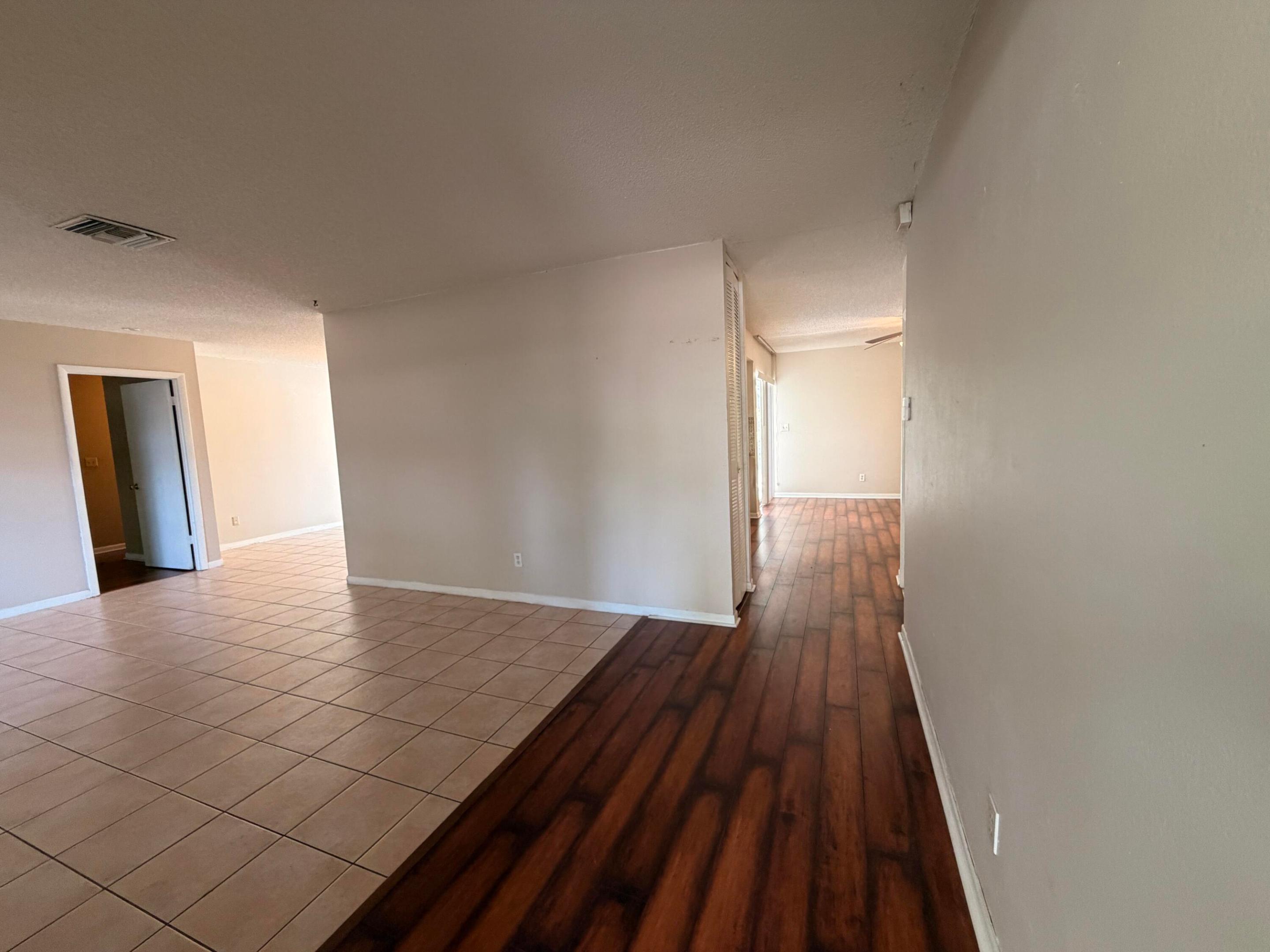 8300 SW 26th Place, Davie, FL, 33328/$575,000 1 8300 SW 26th Place