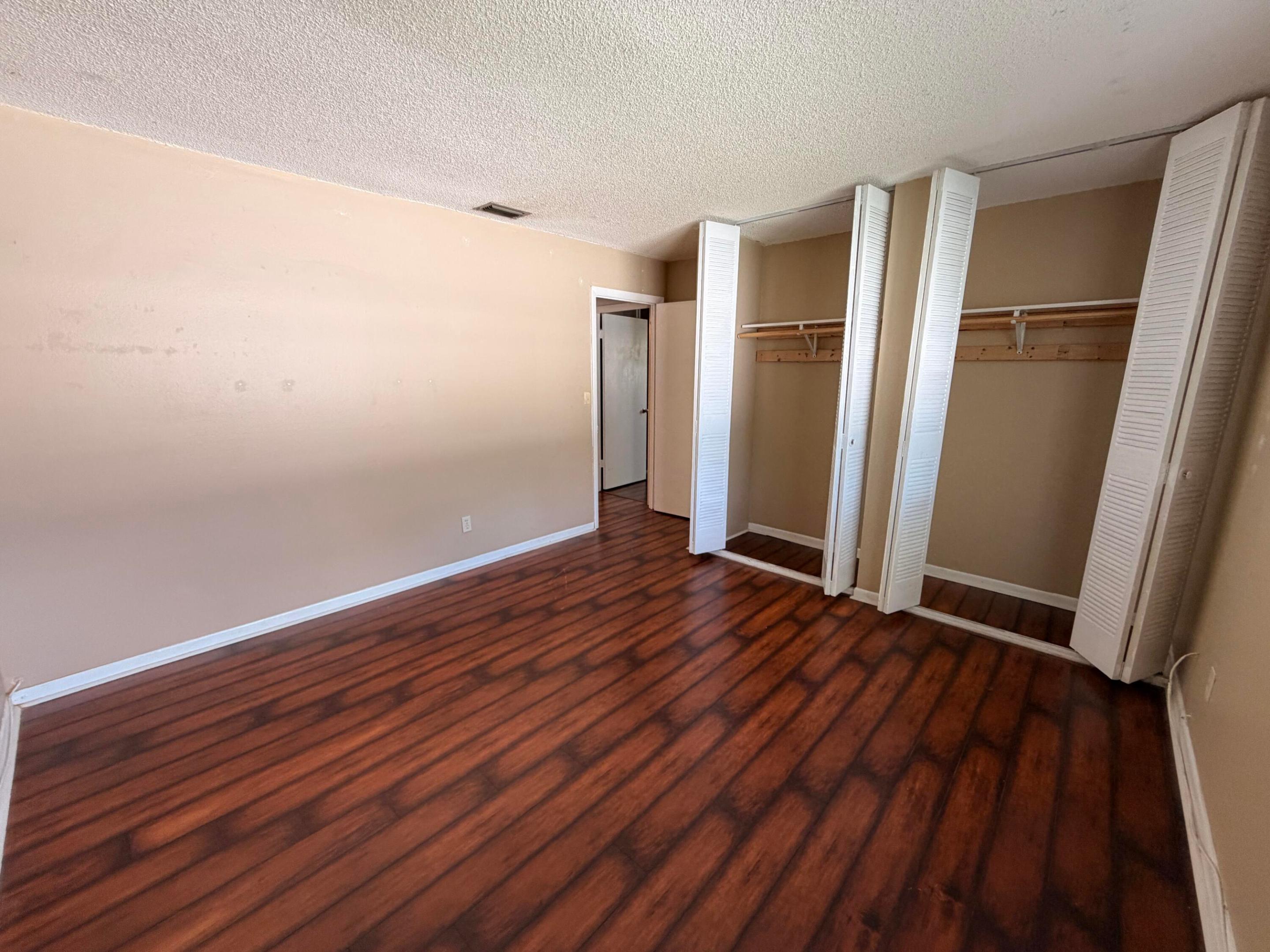 ARROWHEAD GOLF & TENNIS CLUB - Residential