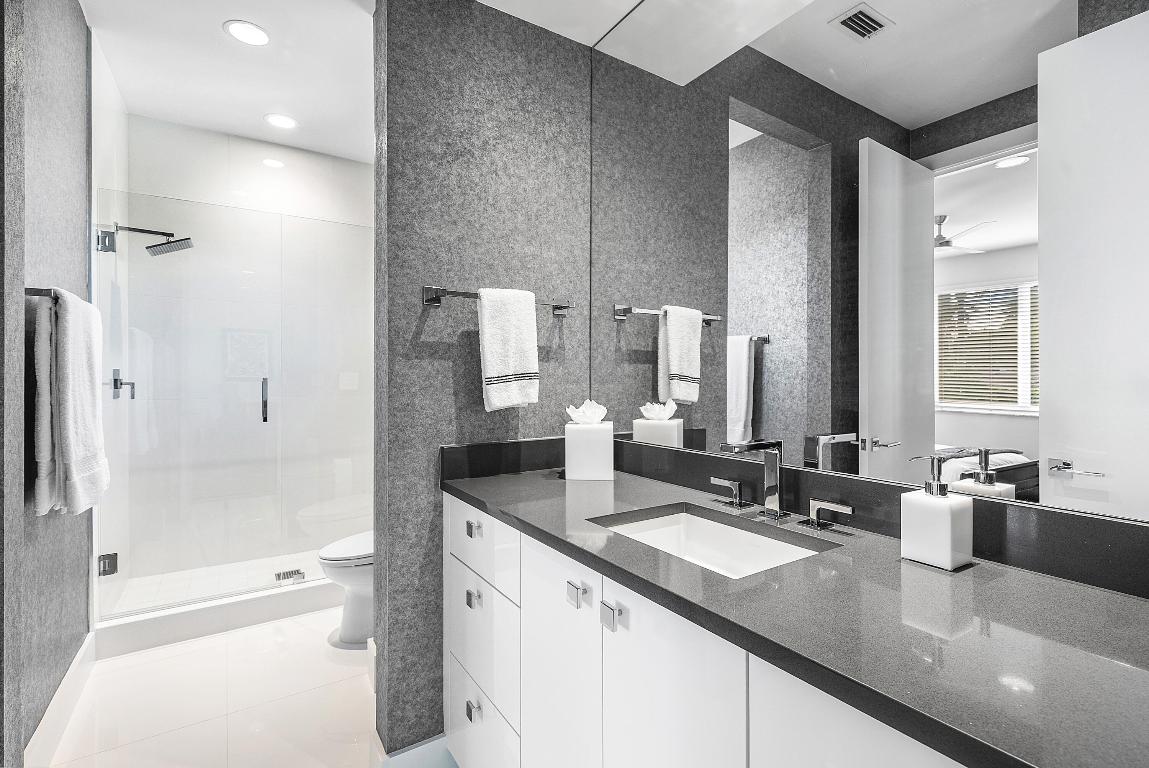 DEVON PLACE - Residential