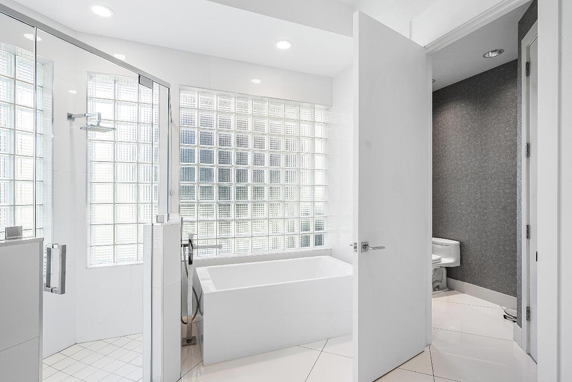 DEVON PLACE - Residential