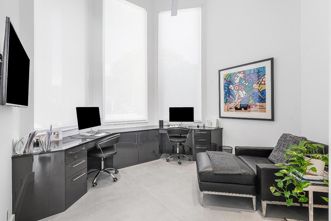 DEVON PLACE - Residential