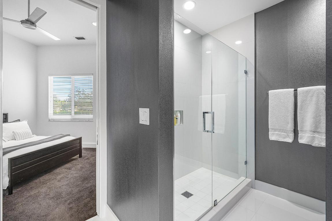 DEVON PLACE - Residential