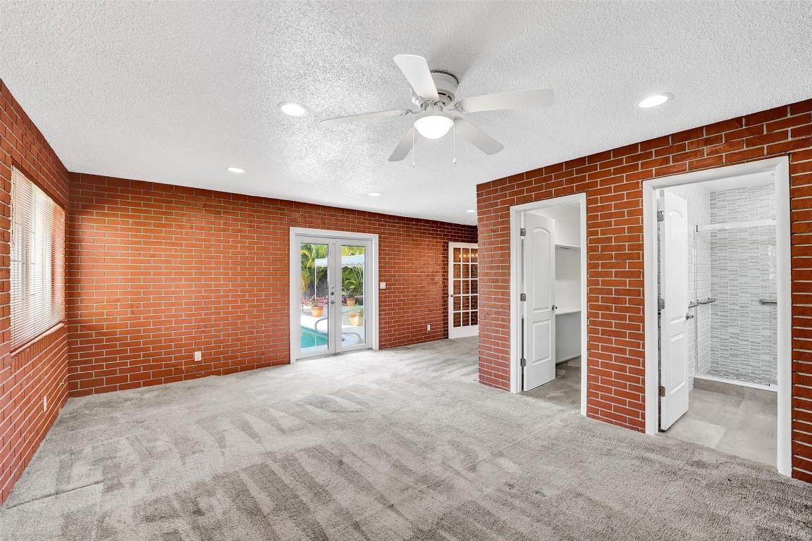 CORAL HEIGHTS - Residential