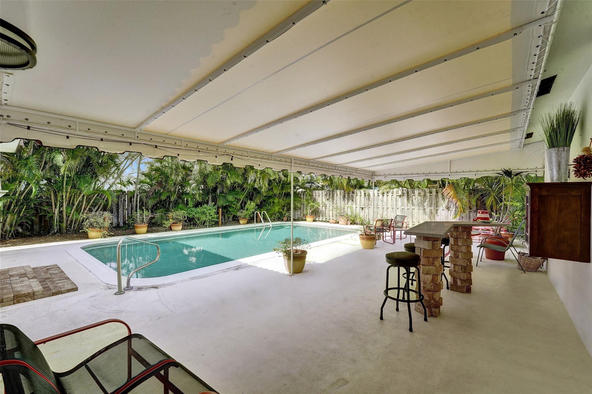 CORAL HEIGHTS - Residential