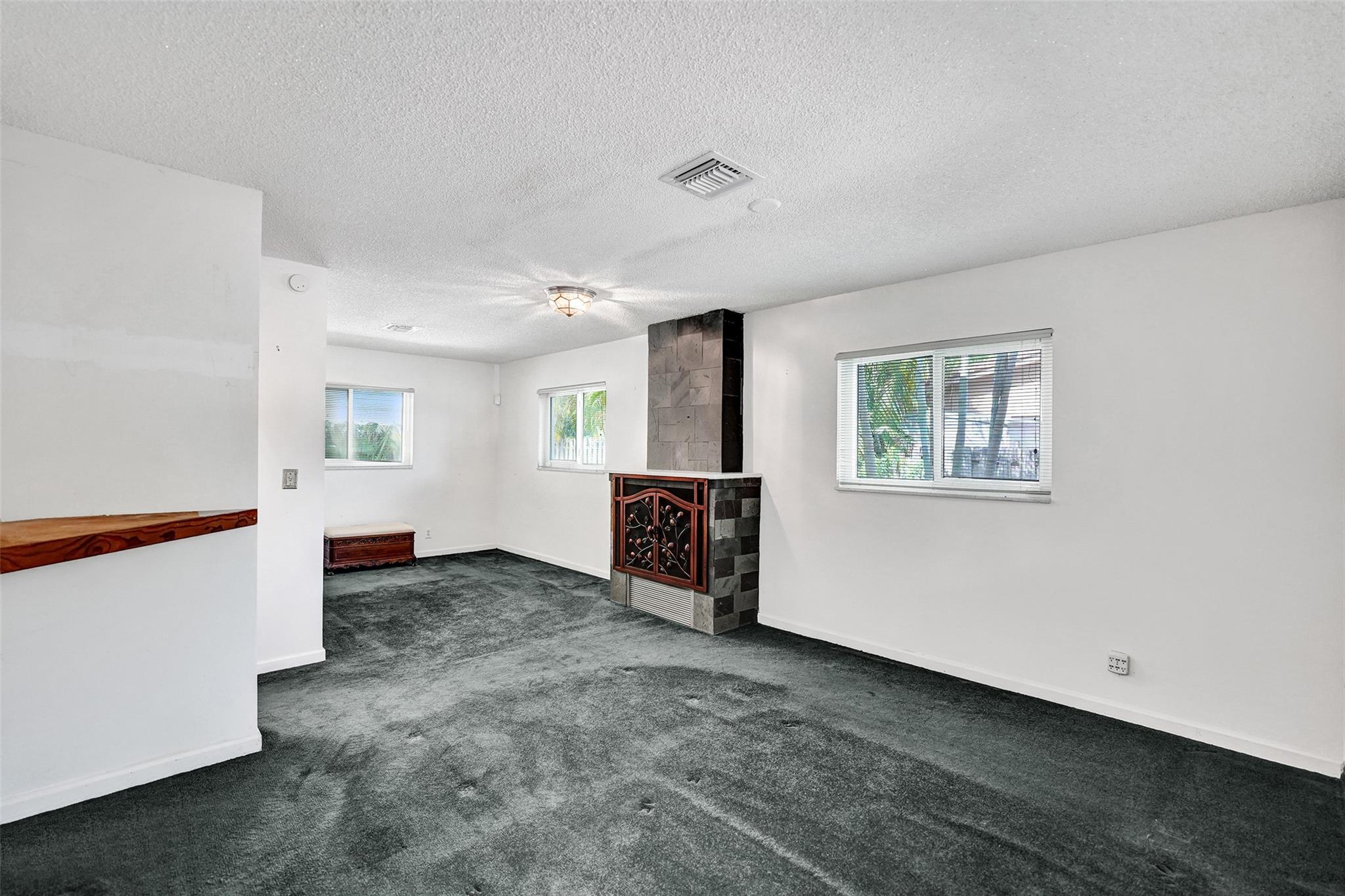 CORAL HEIGHTS - Residential