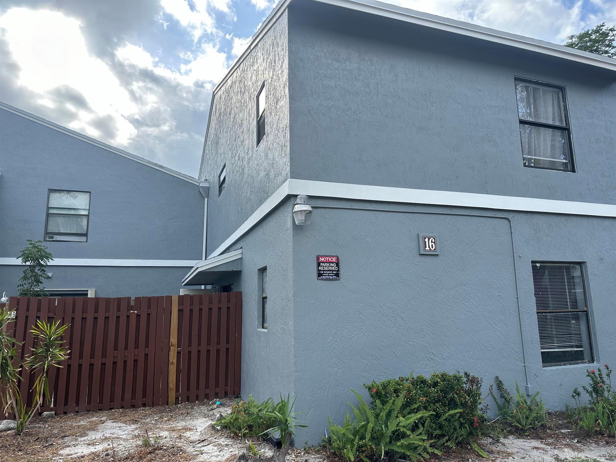 CROSSINGS OF BOYNTON BEACH - Residential Lease