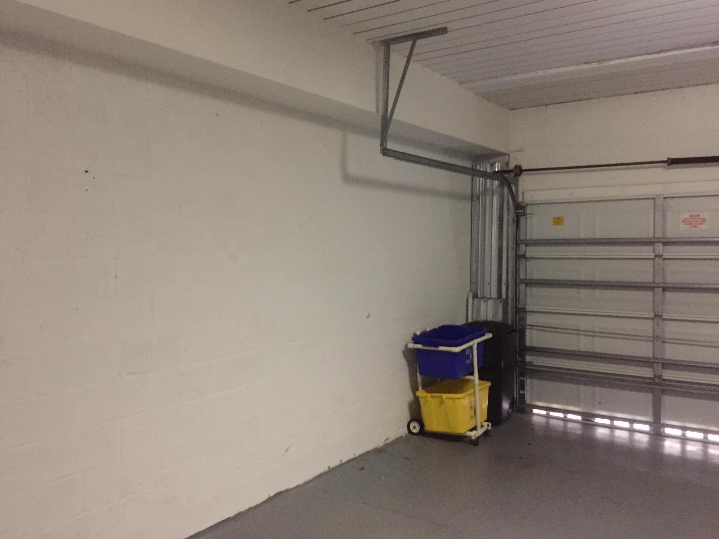 HARBOUR OAKS - Residential Lease